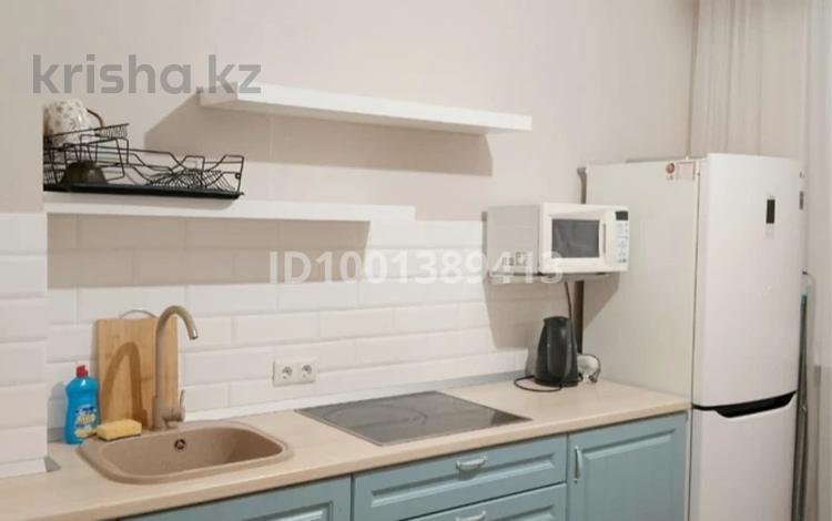 1-комнатная квартира · 47 м² · 7/15 этаж, Туркестан 4а 4 — Алматы 13 за 8 000 〒 в Астане, Есильский р-н — фото 2
