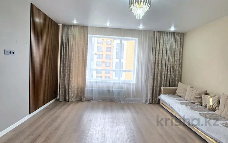 3-комнатная квартира · 92 м² · 4/9 этаж, Байтурсынова 4/1 за 350 000 ₸ в Астане, Сарайшык р-н — фото 2