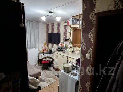 1-комнатная квартира · 17.4 м² · 3/5 этаж, Толстого 96 — Между улицами Катаева и Камзина. за 6.8 млн 〒 в Павлодаре