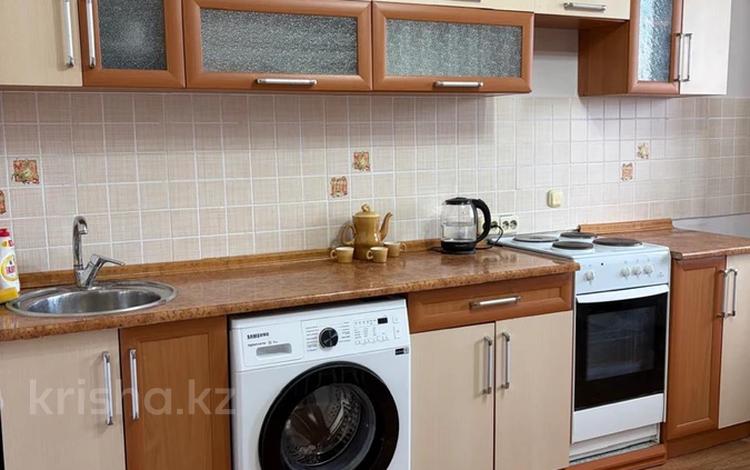 2-комнатная квартира · 69.8 м² · 10/19 этаж, Иманова 41 за 220 000 ₸ в Астане, р-н Байконур — фото 2