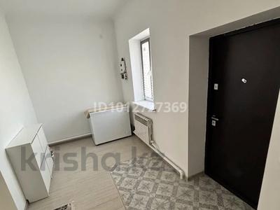 Отдельный дом · 6 комнат · 240 м² · , мкр Аксай, Атырау 27 за 42 млн ₸