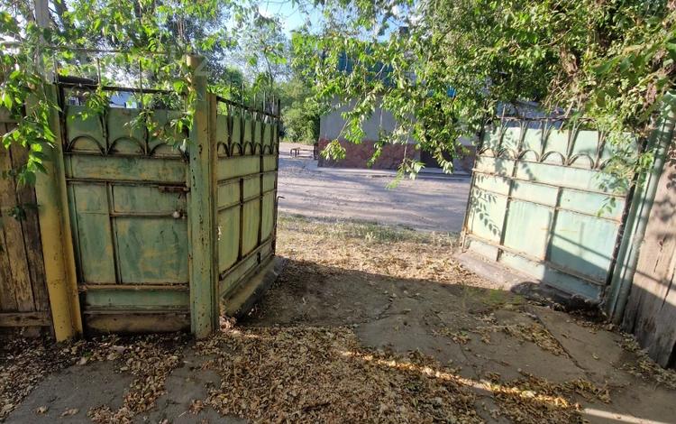 Отдельный дом · 3 комнаты · 34.2 м² · 9.2 сот., Бобровка 1206 за 7 млн ₸ в Семее — фото 2