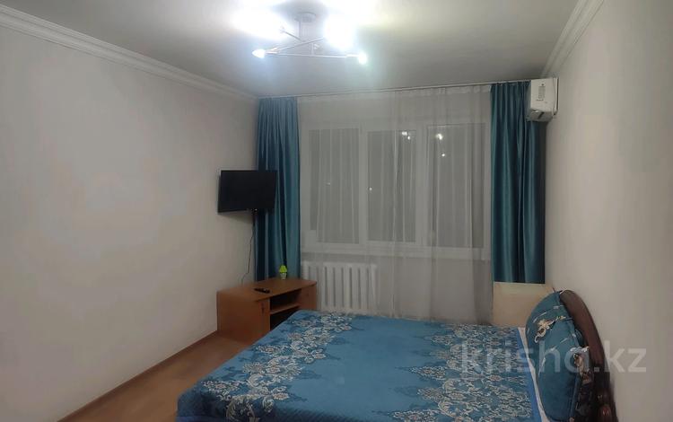 1-бөлмелі пәтер · 56 м² · 1/4 қабат, 2 микр 14 — Абая, бағасы: 10 000 〒 в Конаеве — фото 172