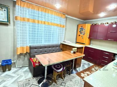 Часть дома · 4 комнаты · 82.3 м² · 8 сот., Швейная за 17.5 млн 〒 в Щучинске