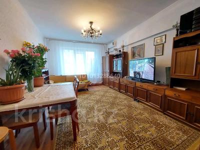 3-бөлмелі пәтер · 72 м² · 3/5 қабат, Жандосова — уг Саина, бағасы: 55 млн ₸ в Алматы