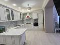 4-комнатная квартира · 185 м² · 1/5 этаж, мкр Астана за 650 000 〒 в Уральске — фото 10