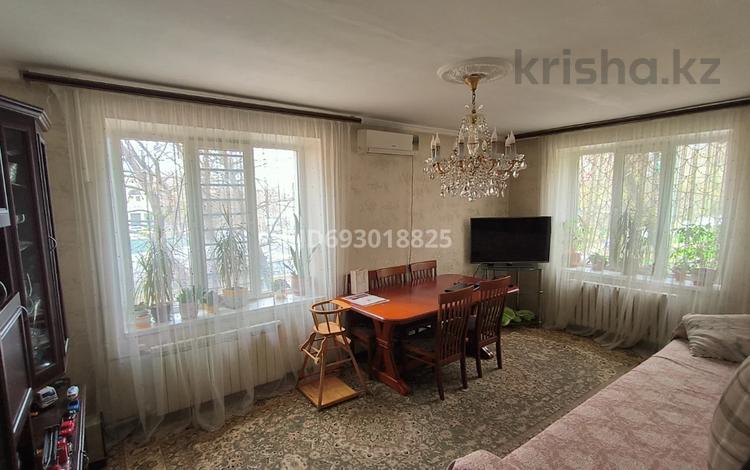 5-бөлмелі пәтер · 108 м² · 2/4 қабат, Байтурсынова 79 — Кабанбай батыра, бағасы: 110 млн ₸ в Алматы, Алмалинский р-н — фото 6