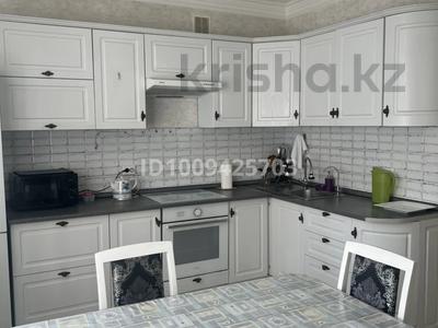 3-комнатная квартира · 95 м² · 5/9 этаж, Сауран 9а за 51 млн ₸ в Астане, Есильский р-н