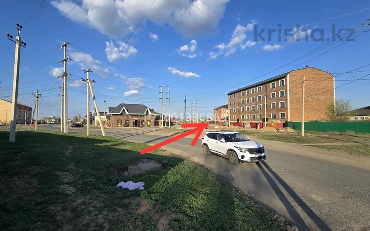 Свободное назначение, офисы, магазины и бутики, склады, общепит, салоны красоты, бани, гостиницы и зоны отдыха, медцентры и аптеки, образование · 300 м² за 55 млн 〒 в Уральске, мкр Кадыра Мырза-Али — фото 2