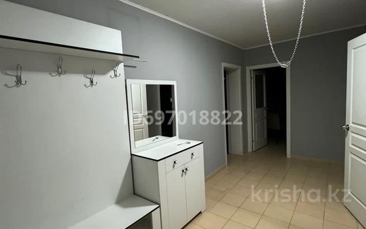 2-комнатная квартира, 64 м², 9/16 этаж помесячно, мкр Аккент