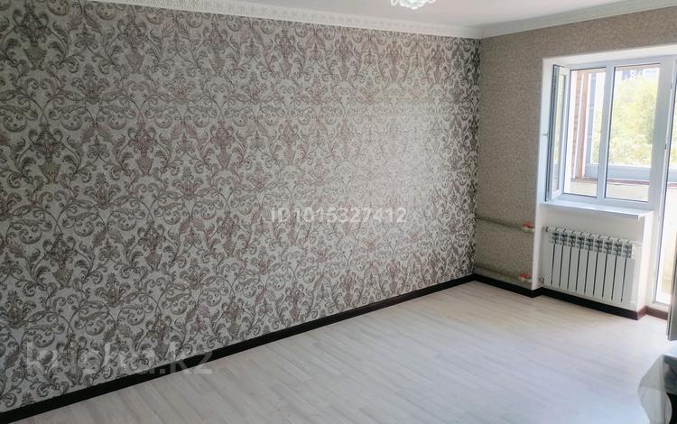1-комнатная квартира · 30 м² · 3/4 этаж, пр.Абая 41 — пр.Абая-Шукурова за 7.5 млн ₸ в  — фото 2