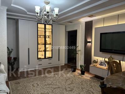 4-комнатная квартира · 80 м² · 3/10 этаж, Акшокы 1/ Кунанбая 15а 15а — Раньше была Селевина 15а. Левый берег, напротив 35 школы. В стороне новостройки за 37.8 млн ₸ в Семее