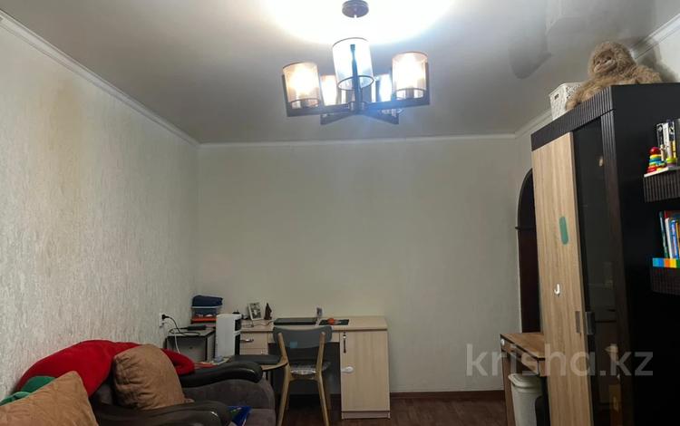 2-бөлмелі пәтер · 48 м² · 2/5 қабат, Жаңа қала ш/а., Мустафина, бағасы: 15.5 млн ₸ в Караганде, Казыбек би р-н — фото 12