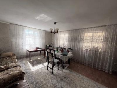 Жеке үй · 5 бөлме · 158.8 м² · 5 жүзд., Козбагарова 1, бағасы: 85 млн ₸ в Семее