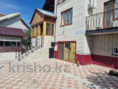 Отдельный дом · 6 комнат · 240 м² · 8 сот., 23 мкр — Меновное,КШТ за 48 млн 〒 в Усть-Каменогорске