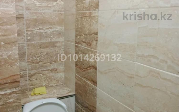 2-комнатная квартира · 49 м² · 2/5 этаж, Майкудук, Майкудук, мкр Восток-2 11 — ТД Ануар за 150 000 ₸ в Караганде, Алихана Бокейханова р-н — фото 2