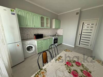 2-комнатная квартира · 60 м² · 3/12 этаж, Кошкарбаева 1140 — Возле Апорта за 32.5 млн 〒 в 