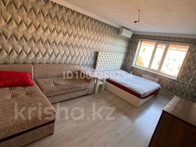 2-комнатная квартира · 50 м² · 4/5 этаж, Толе би 65 а — Аль фараби магазиннин алдндагы дом за 10.5 млн 〒 в Кентау