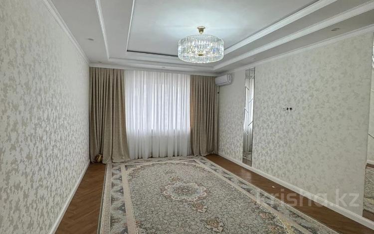 3-комнатная квартира · 106 м² · 9/9 этаж, молдагулова за 47 млн ₸ в Актобе — фото 2