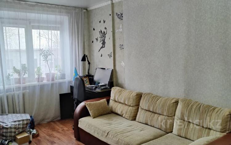 2-комнатная квартира, 50 м², 2/5 этаж, Ворошилова 50 за 15 млн 〒 в Костанае — фото 2