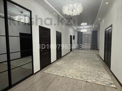 Отдельный дом · 5 комнат · 200 м² · 6 сот., Билялова — Кит край за 49 млн ₸ в Атырау