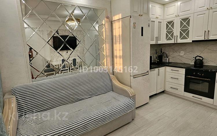 3-комнатная квартира · 64 м² · 5/10 этаж, Кургальжинское шоссе — Кургальжинское шоссе-Айтматова за 300 000 ₸ в Астане, Нура р-н — фото 14