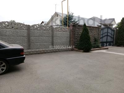 Отдельный дом · 4 комнаты · 120 м² · 8 сот., Жибекжолы 47 — В центре около акимата.почты.дом культуры.базар.тальница. Пунт милиции за 35 млн ₸ в Шамалгане