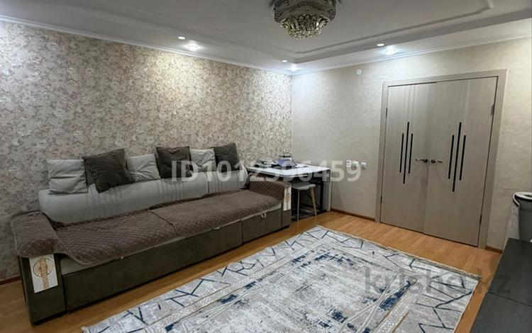 3-бөлмелі пәтер · 65 м² · 9/10 қабат, пр. Шакарима 20, бағасы: 35 млн ₸ в Семее — фото 2