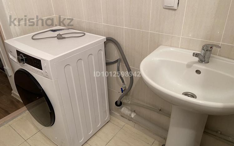 3-бөлмелі пәтер · 69 м² · 2/7 қабат, жана кала 17/9, бағасы: 27 млн ₸ в Туркестане — фото 2