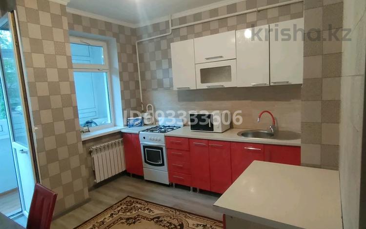 1-комнатная квартира, 35 м², 1/5 этаж помесячно, мкр Жулдыз-2