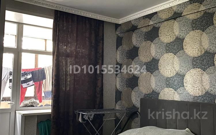 2-бөлмелі пәтер · 46 м² · 3/3 қабат, Резника 15, бағасы: 15 млн ₸ в Караганде, Казыбек би р-н — фото 2