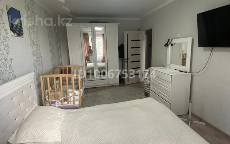 3-бөлмелі пәтер · 63 м² · 4/5 қабат, Майкудук, Мкр Восток-2 14, бағасы: 22 млн ₸ в Караганде, Алихана Бокейханова р-н — фото 2