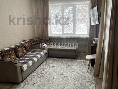 1-комнатная квартира, 40 м², 1/3 этаж помесячно, Семеновой 7 за 100 000 〒 в Риддере