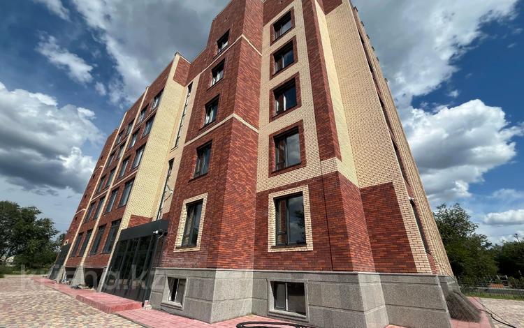 4-комнатная квартира · 156.4 м² · 2/5 этаж, Жамакаева за ~ 78.2 млн ₸ в Семее — фото 2