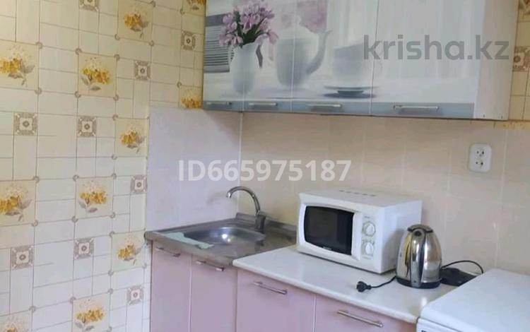 1-комнатная квартира · 41 м² · 1/5 этаж, мкр 4, 4 микр 38 — С.Датова за 1 500 ₸ в Уральске — фото 6