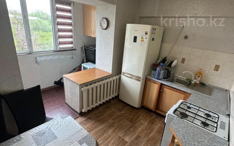 2-комнатная квартира · 50 м² · 5/5 этаж, мкр №2 за 39.5 млн ₸ в Алматы, Ауэзовский р-н — фото 11