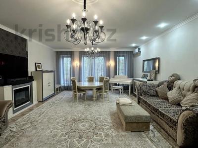 4-комнатная квартира · 200 м² · 2/3 этаж, ул. Сакена Сейфуллина 12 за 700 000 〒 в Уральске, мкр Школьник