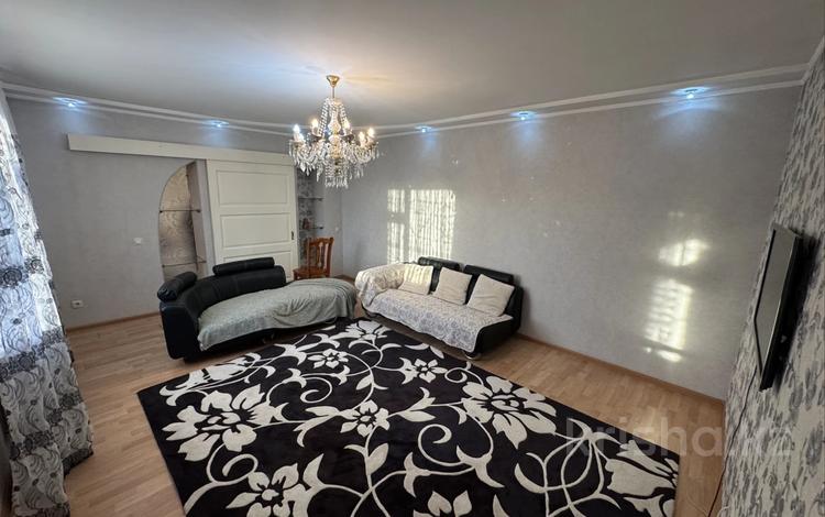 2-комнатная квартира · 75 м² · 3/5 этаж, мкр Нурсат 30 за 200 000 ₸ в Шымкенте, Каратауский р-н — фото 2