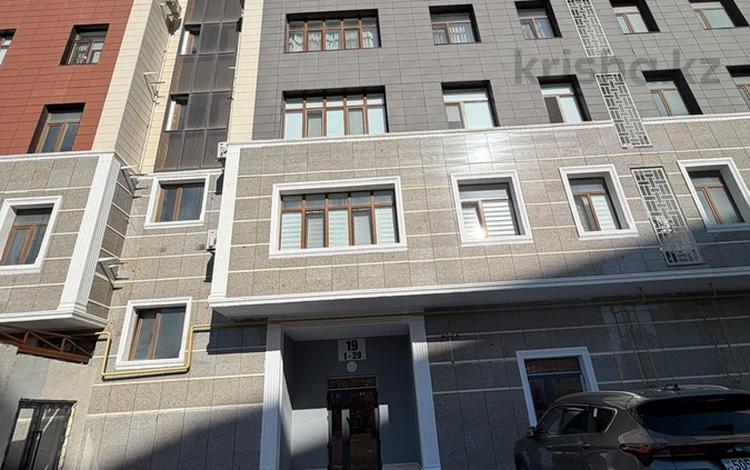 1-бөлмелі пәтер · 57.2 м² · 4/10 қабат, 17-ш/а. 19, бағасы: 25 млн ₸ в Актау, 17-й мкр — фото 2