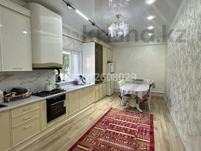 Жеке үй · 7 бөлме · 280 м² · 2 сот., Нұрберген Қарабашев 57 — Үй мектеп маңында, бағасы: 59 млн ₸ в Жанаозен