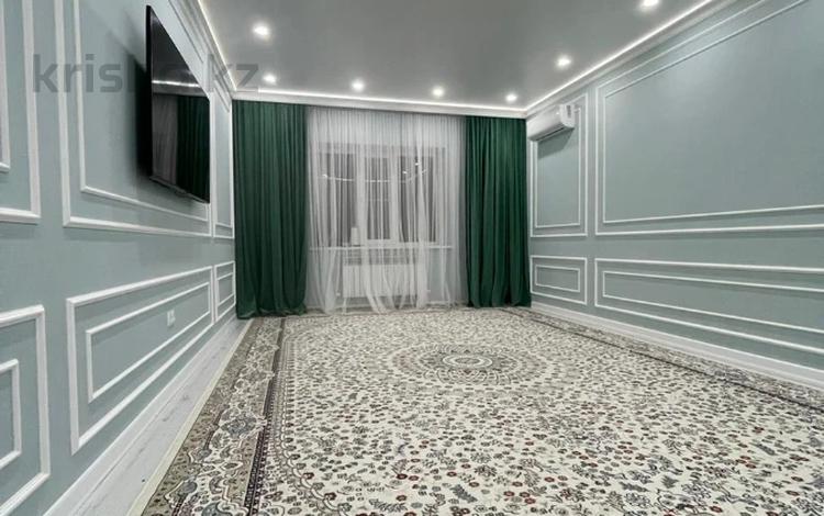 3-комнатная квартира, 116.5 м², 5/5 этаж, Алии молдагуловой 2а за 37.5 млн 〒 в Актобе — фото 2