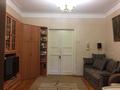 3-комнатная квартира · 70 м² · 3/4 этаж, Бухар Жырау 30 за 99 млн ₸ в Караганде, Казыбек би р-н