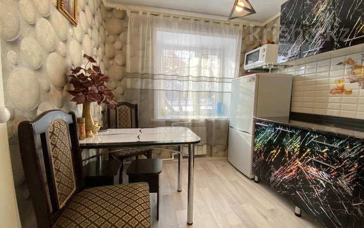 2-комнатная квартира · 40.5 м² · 1/3 этаж, мкр Новый Город, Мустафина 6/1 за 14.5 млн 〒 в Караганде, Казыбек би р-н — фото 7