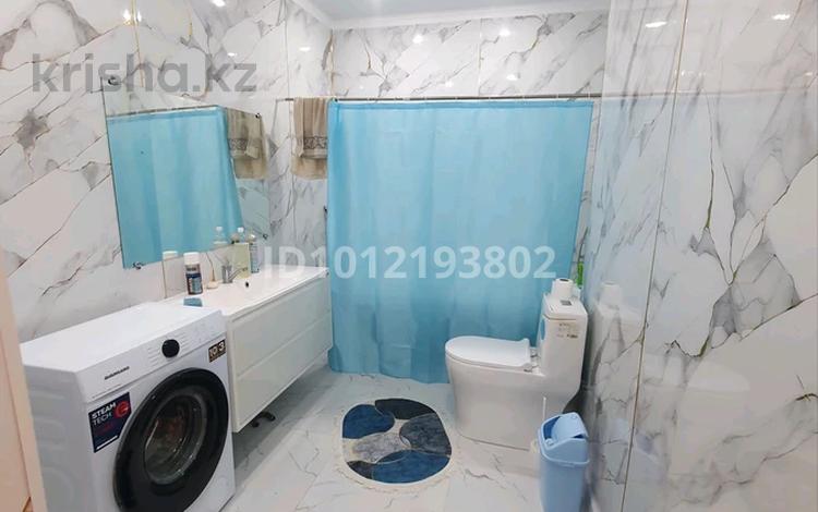 1-комнатная квартира · 48 м² · 12/12 этаж, ул. Шарипа Омарова 11 за 200 000 ₸ в Алматы, Алатауский р-н — фото 2