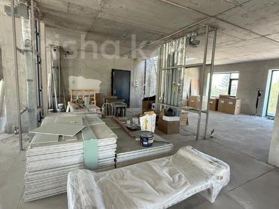Продажа квартир в Алматы: 4-комнатная квартира · 588 м² · 3/3 этаж, Ондасынова за 620 млн 〒 4-комнатная квартира · 588 м² · 3/3 этаж, Ондасынова за 620 млн 〒 в Алматы, Медеуский р-н