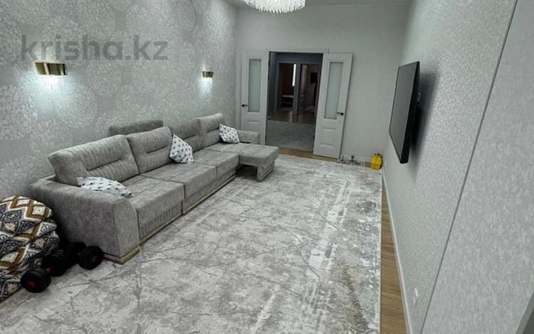 3-комнатная квартира · 126 м² · 12/13 этаж, 16-й мкр 85 за 45.5 млн ₸ в Актау — фото 16