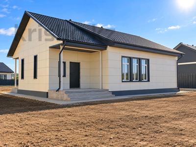 Отдельный дом · 4 комнаты · 138 м² · 10 сот., мкр Уркер, Мкр Уркер, Е - 644 53 за 72.8 млн ₸ в Астане, Нура р-н