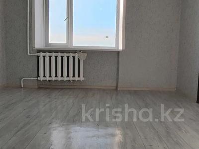 2-комнатная квартира · 31 м² · 8/9 этаж, Сырым Датова 17 за 6.3 млн 〒 в Уральске