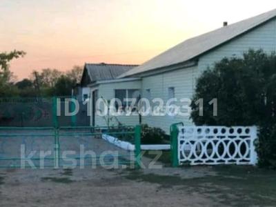 Отдельный дом · 5 комнат · 120 м² · 20 сот., Желтоксан 16 — Около колодца за 16 млн 〒 в Жангызкудуке