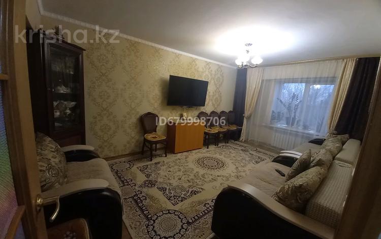 2-комнатная квартира, 57 м², 2/3 этаж, Правды 24 за 13 млн 〒 в Усть-Каменогорске — фото 2